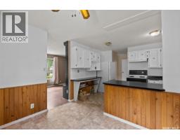 Den - 1338 Lacroix Crescent, Prince Albert, SK S6V6R8 Photo 9
