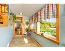 2184 Highway 334, Upper Wedgeport, NS B0W1B0 Photo 10
