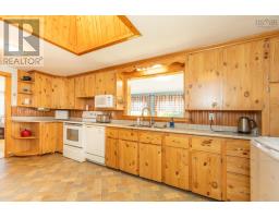 2184 Highway 334, Upper Wedgeport, NS B0W1B0 Photo 15