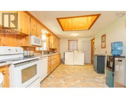 2184 Highway 334, Upper Wedgeport, NS B0W1B0 Photo 17