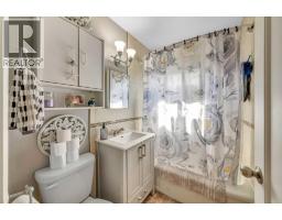 5021 54a Street, Lloydminster, AB T9V0S2 Photo 10