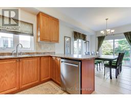 96 Timber Valley Avenue, Richmond Hill, ON L4E4Z9 Photo 13