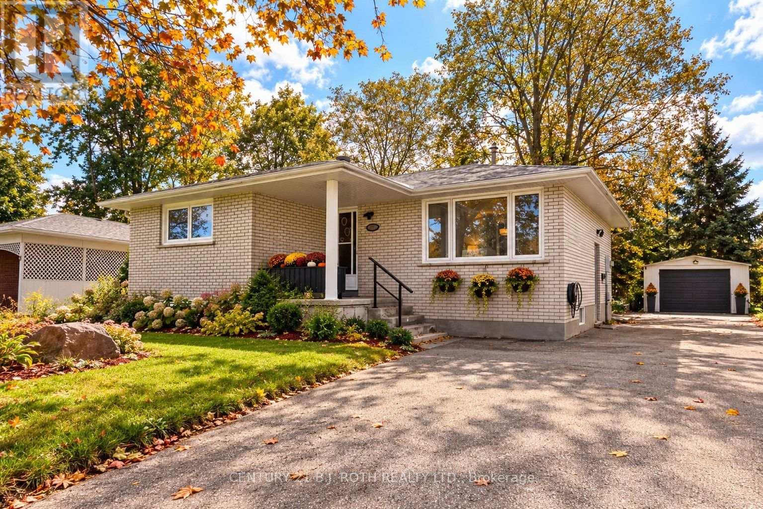Property for sale at 5 EAST GATE