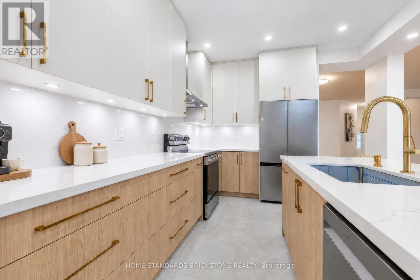 46 MONASTERY LANE - 16