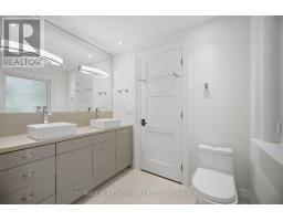 1037 Lakeshore Road W, Oakville, ON L6L1E7 Photo 30