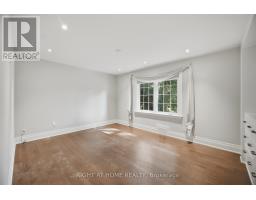 1037 Lakeshore Road W, Oakville, ON L6L1E7 Photo 32