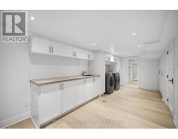 1037 Lakeshore Road W, Oakville, ON L6L1E7 Photo 40