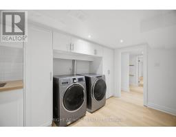 1037 Lakeshore Road W, Oakville, ON L6L1E7 Photo 41