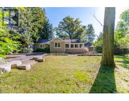 1037 Lakeshore Road W, Oakville, ON L6L1E7 Photo 46