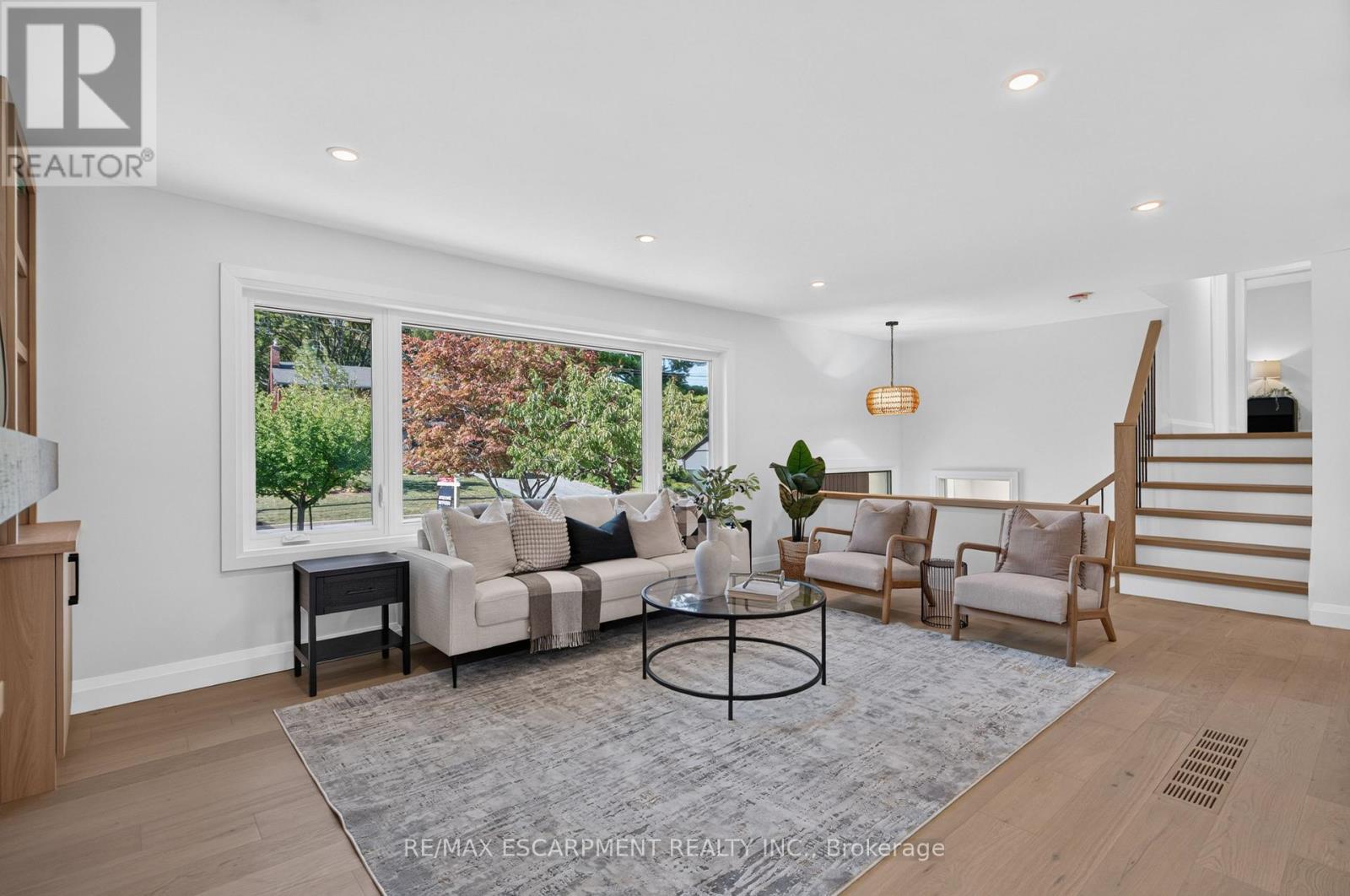 3028 EVA DRIVE - 21