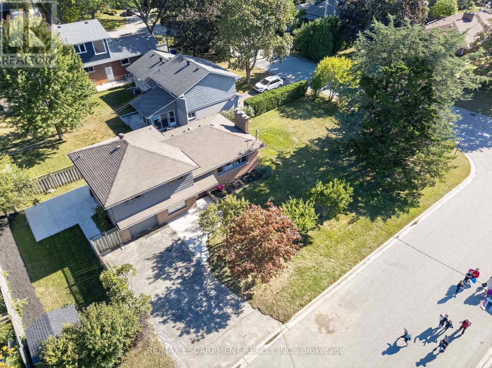 3028 EVA DRIVE - 43