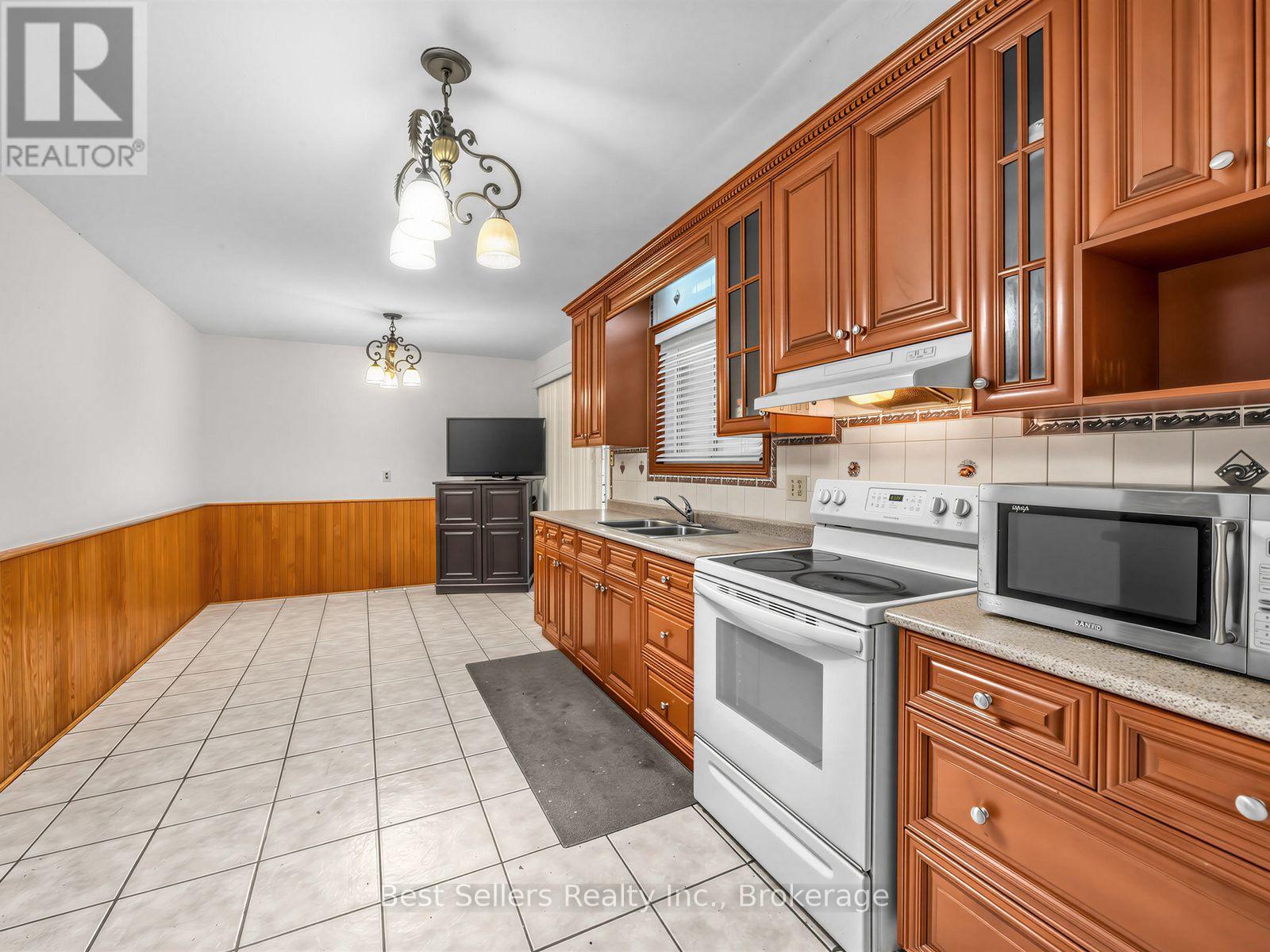 3570 AUTUMN HARVEST DRIVE - 9