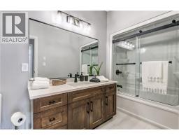 4pc Bathroom - 42 Judd Drive E, Simcoe, ON N3Y0G7 Photo 7