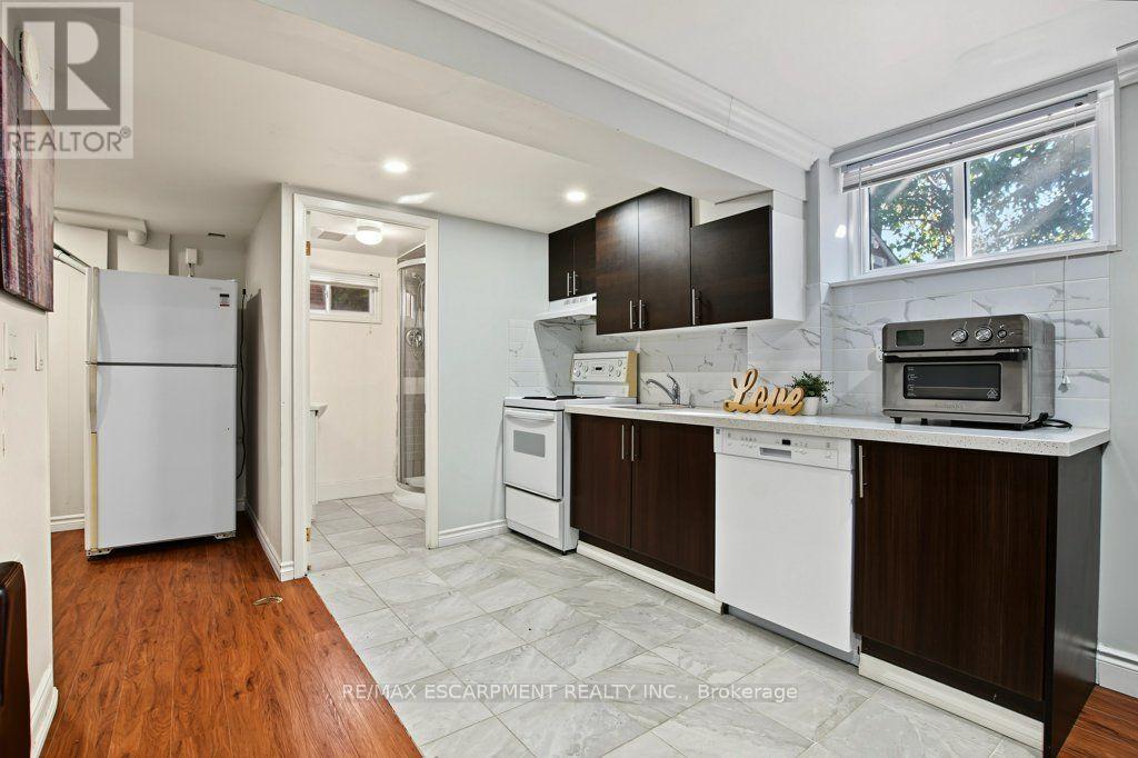 15 Carwyn Crescent, Hamilton, ON photo 26