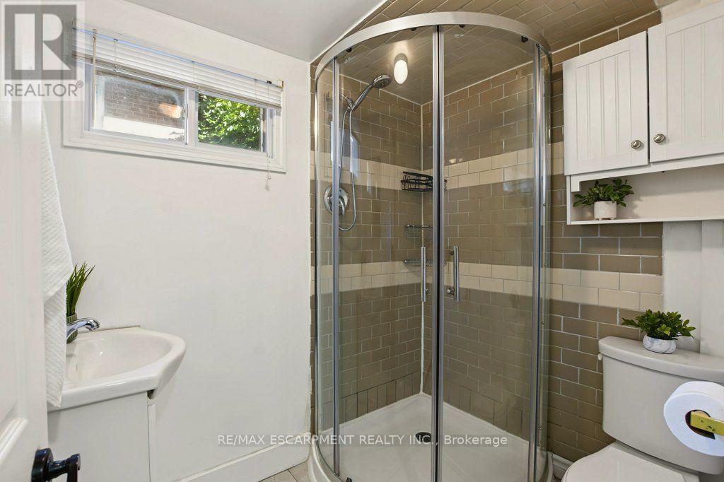 15 Carwyn Crescent, Hamilton, ON photo 35