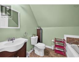 14439 Highway 6, East Wallace, NS B0K1E0 Photo 32