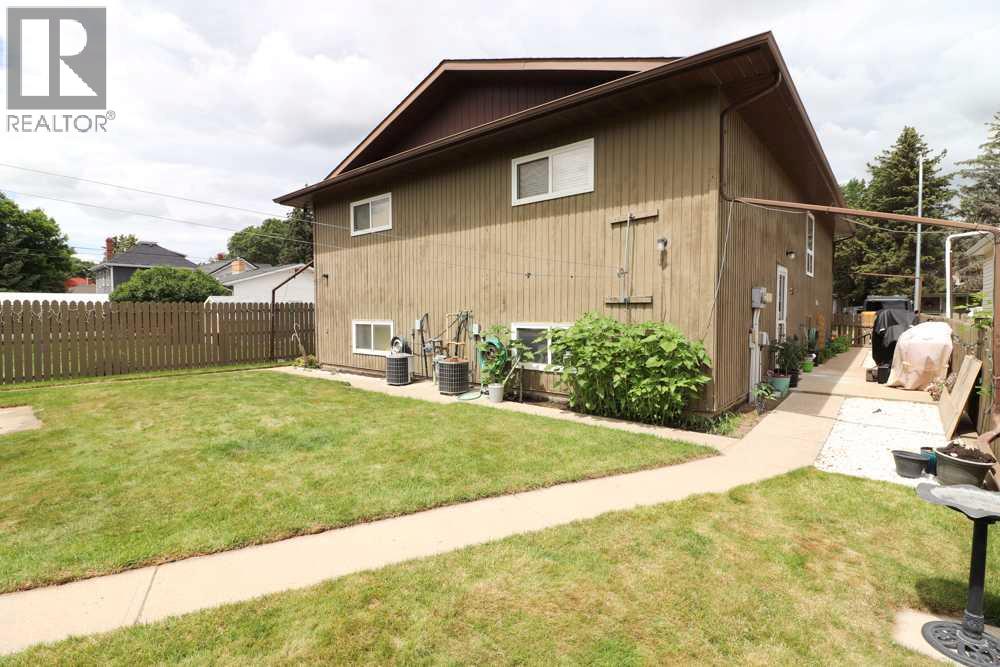 1145 & 1147 Yuill Street SE - 25