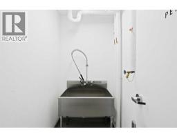 547, 110 18A Street NW - photo 37
