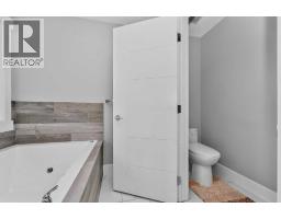 170 Kinniburgh Crescent, Chestermere, AB T1X1Y1 Photo 31