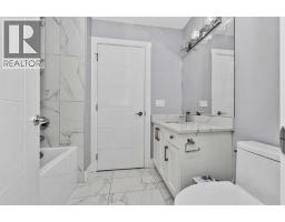 170 Kinniburgh Crescent, Chestermere, AB T1X1Y1 Photo 32