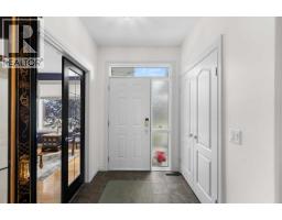 64 Elysian Crescent SW - photo 2
