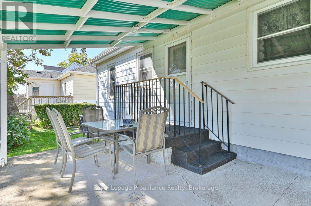 47 BAY DRIVE - 25