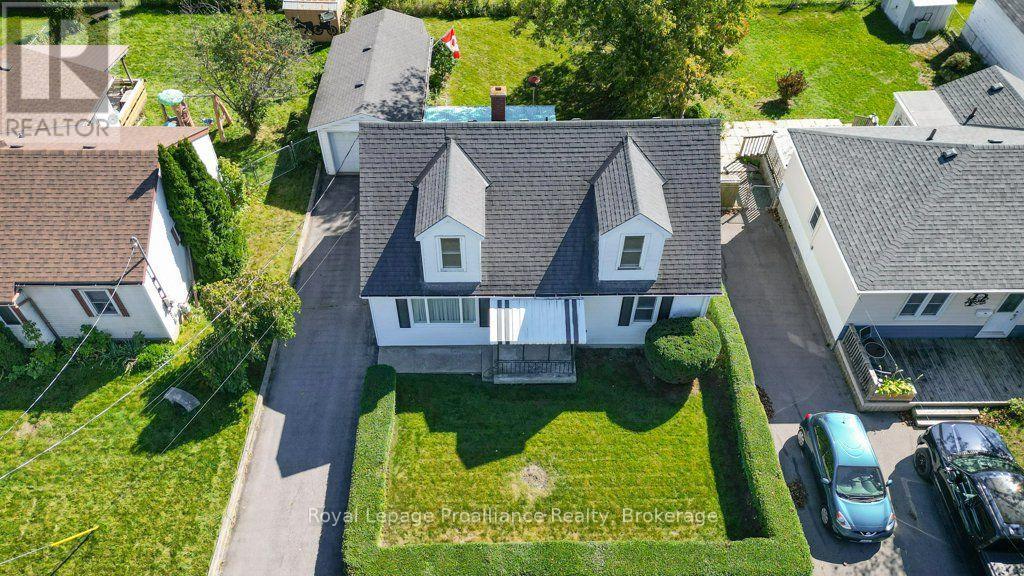47 BAY DRIVE - Image 35