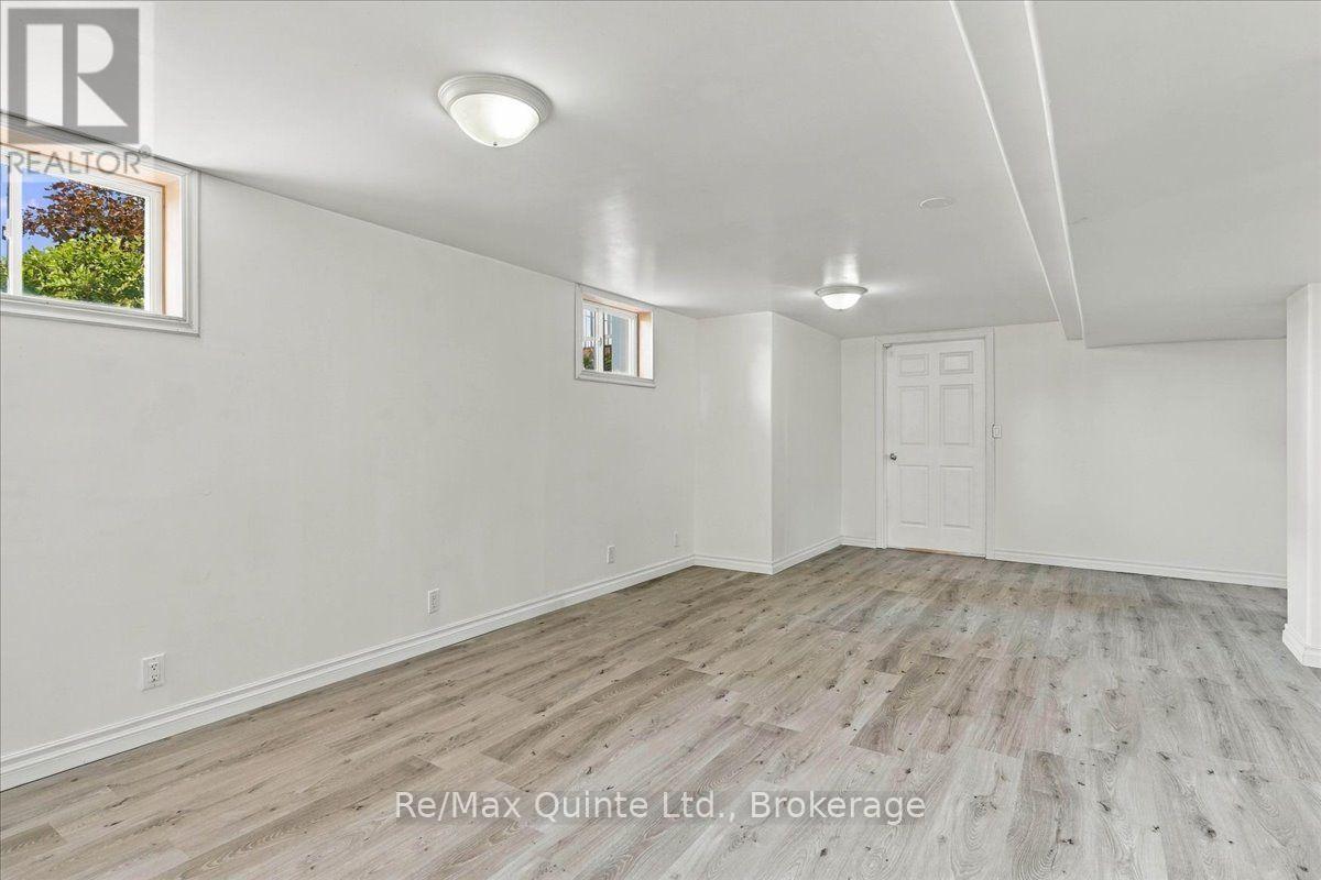 70 ASHLEY STREET - 25
