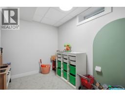 49 Mackenzie Crescent, Saskatoon, SK S7J2R4 Photo 26