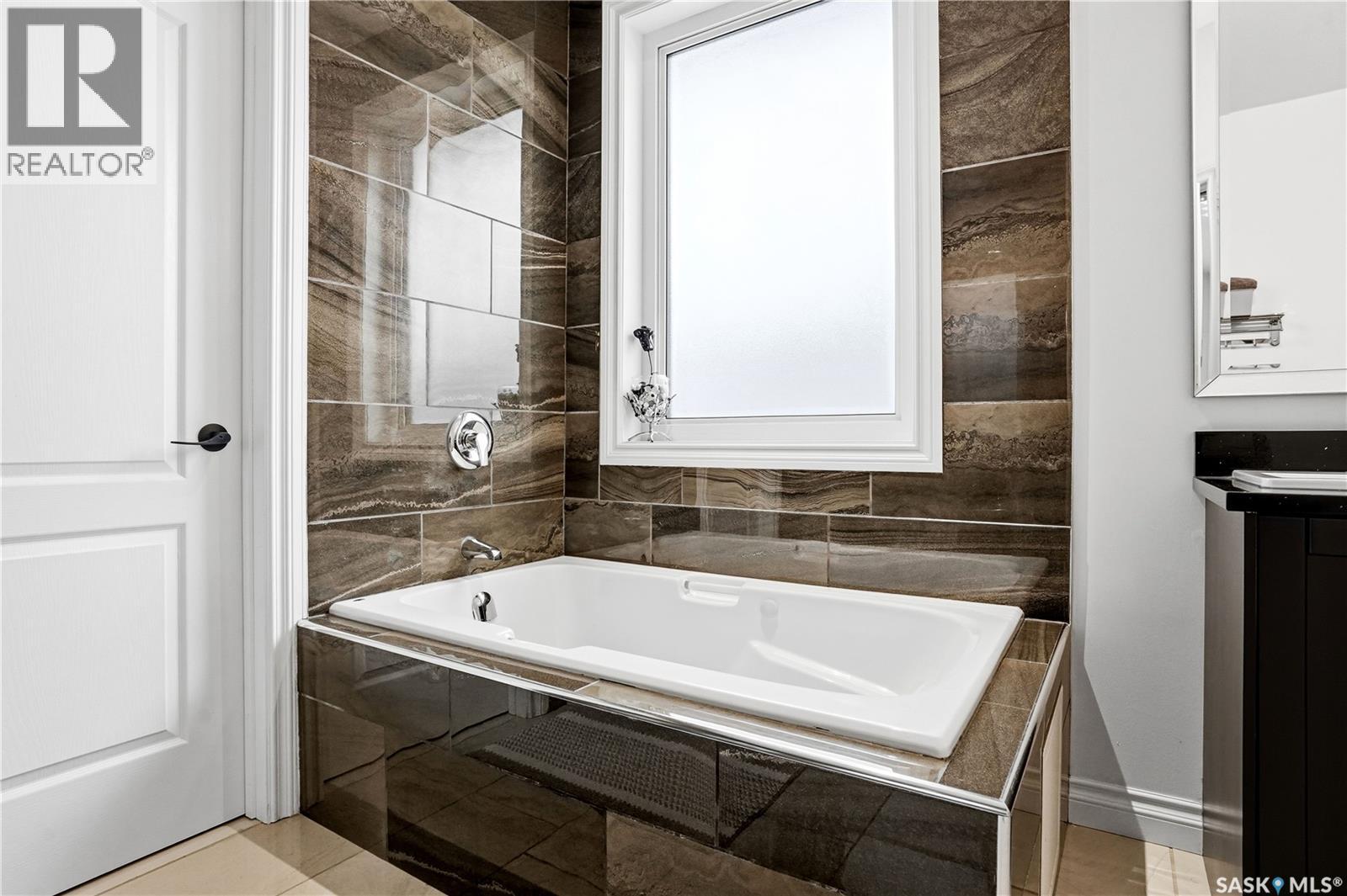 4714 Green Apple DRIVE E, Regina — photo 23