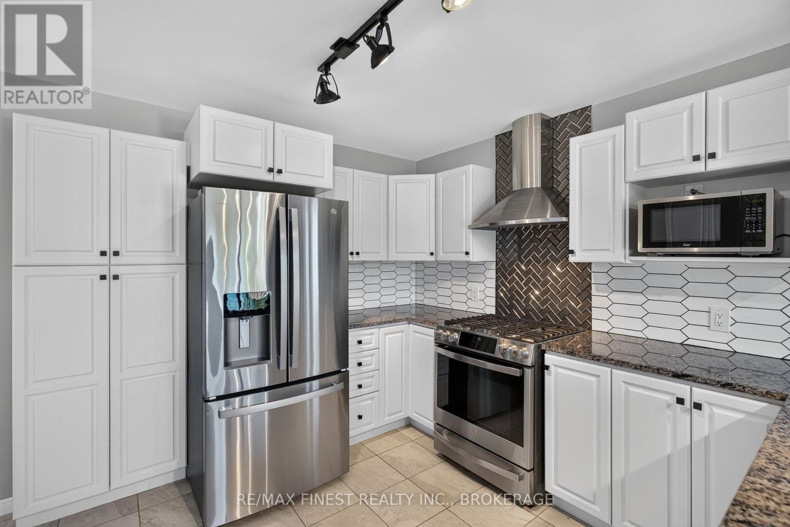 412 MALABAR DRIVE - 15