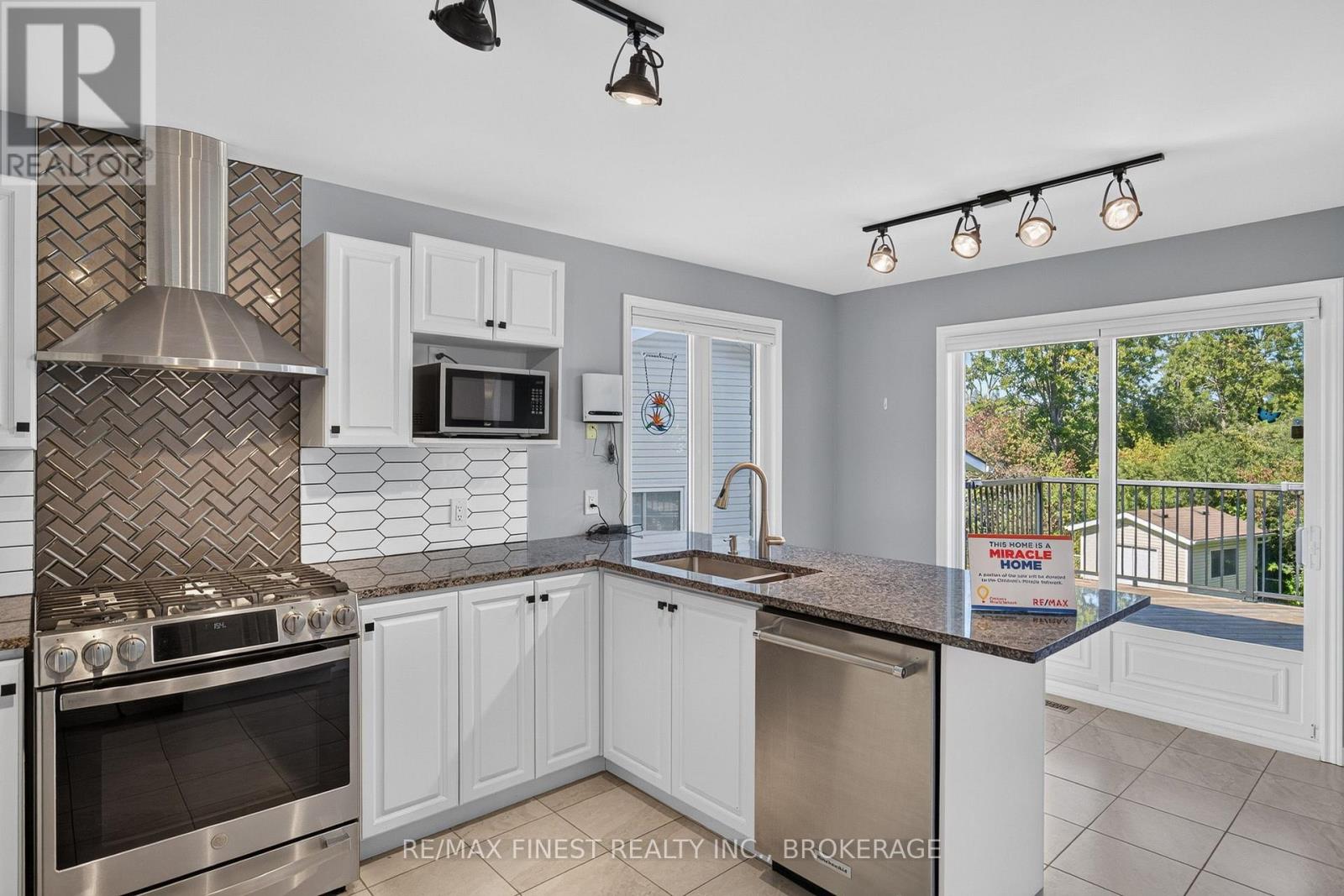 412 MALABAR DRIVE - 17