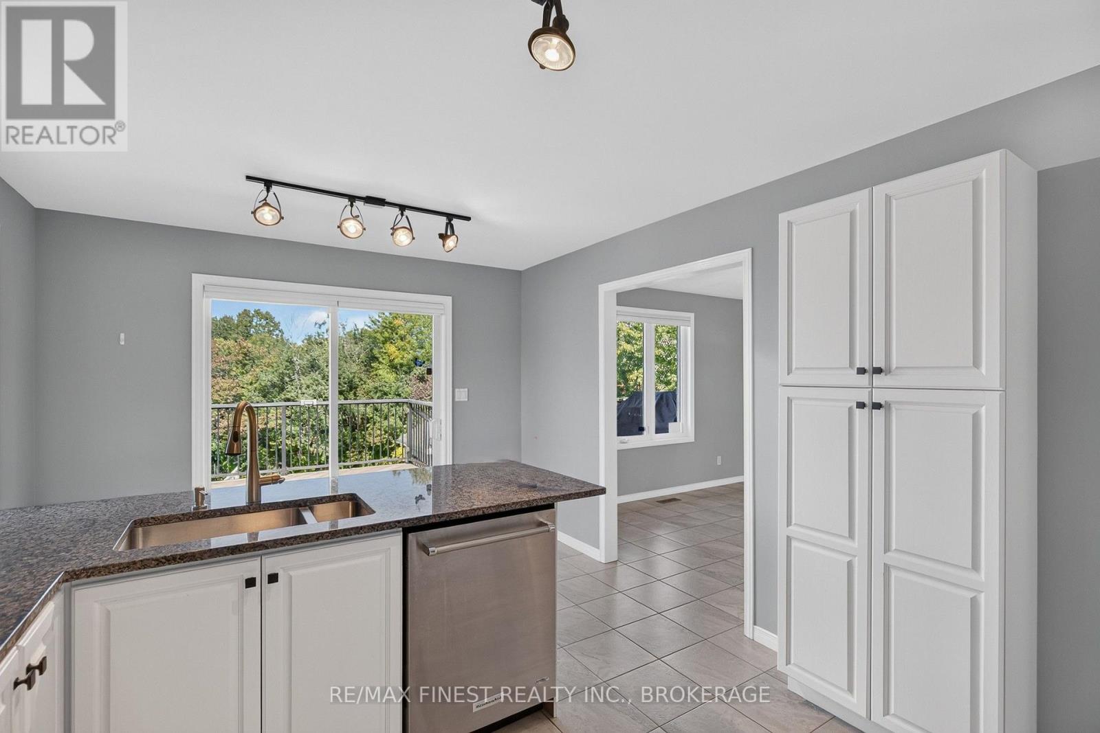 412 MALABAR DRIVE - Image 18
