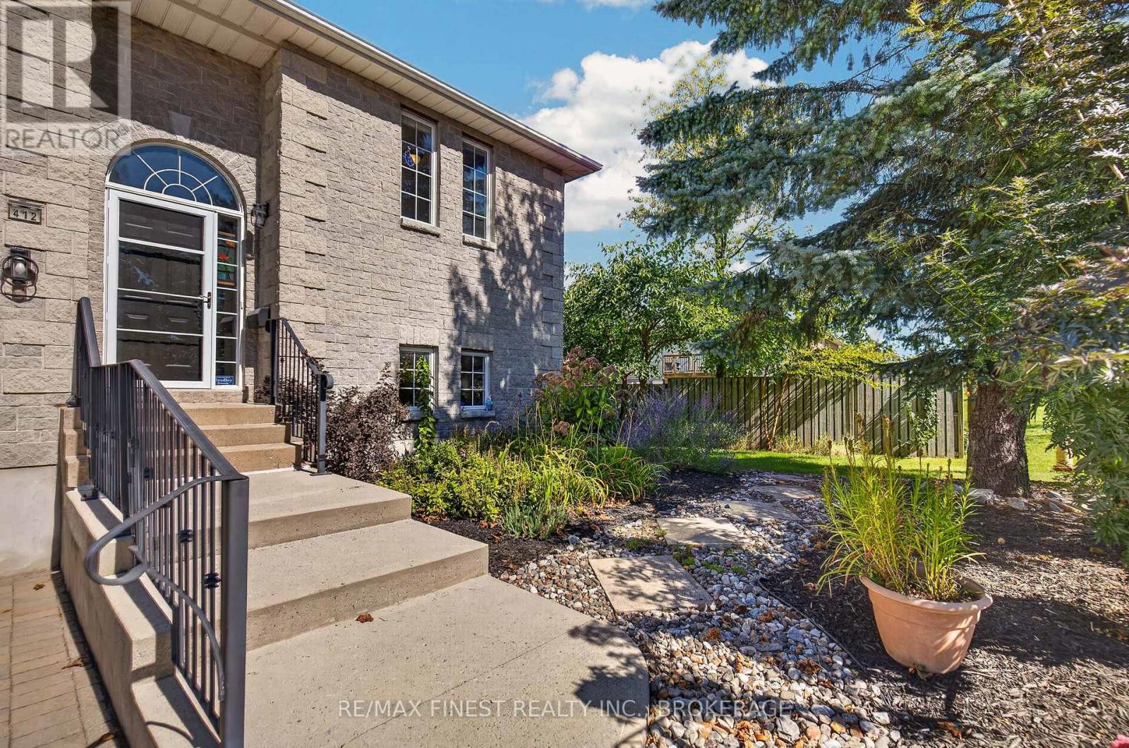 412 MALABAR DRIVE - 3