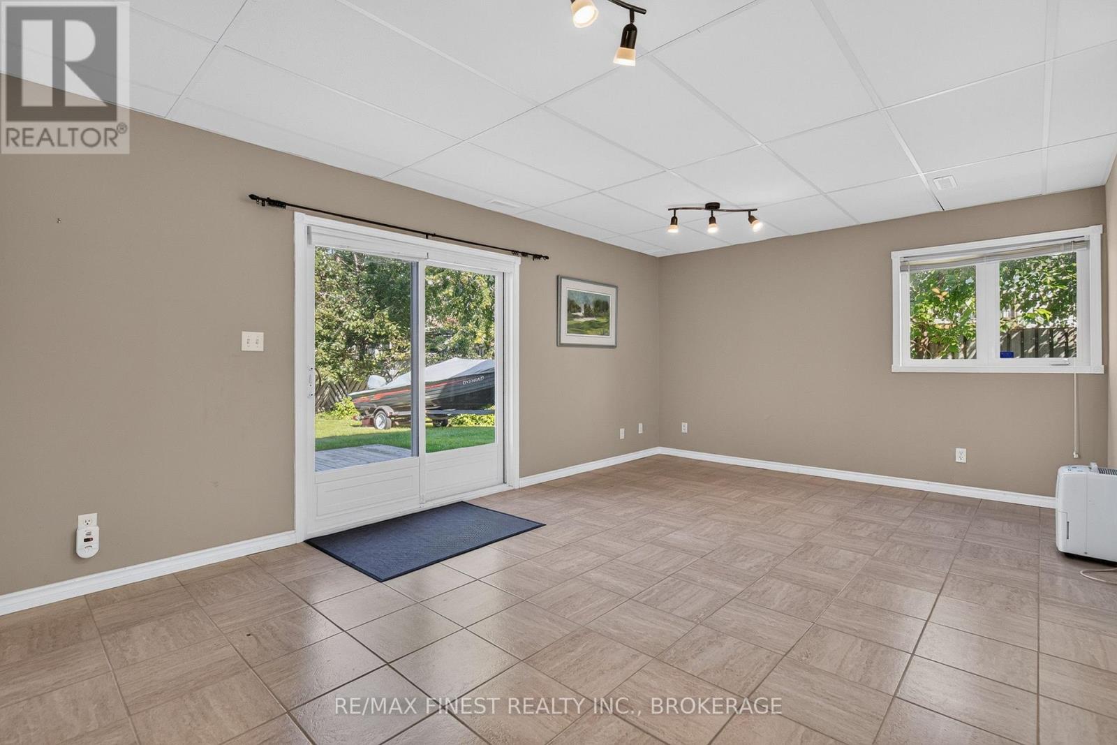 412 MALABAR DRIVE - Image 30