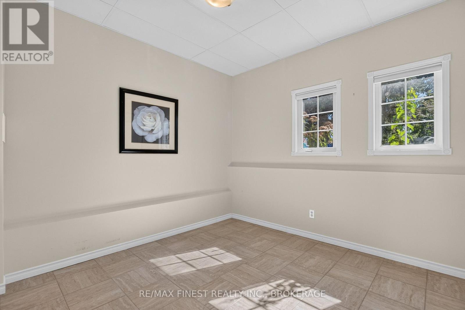 412 MALABAR DRIVE - Image 34
