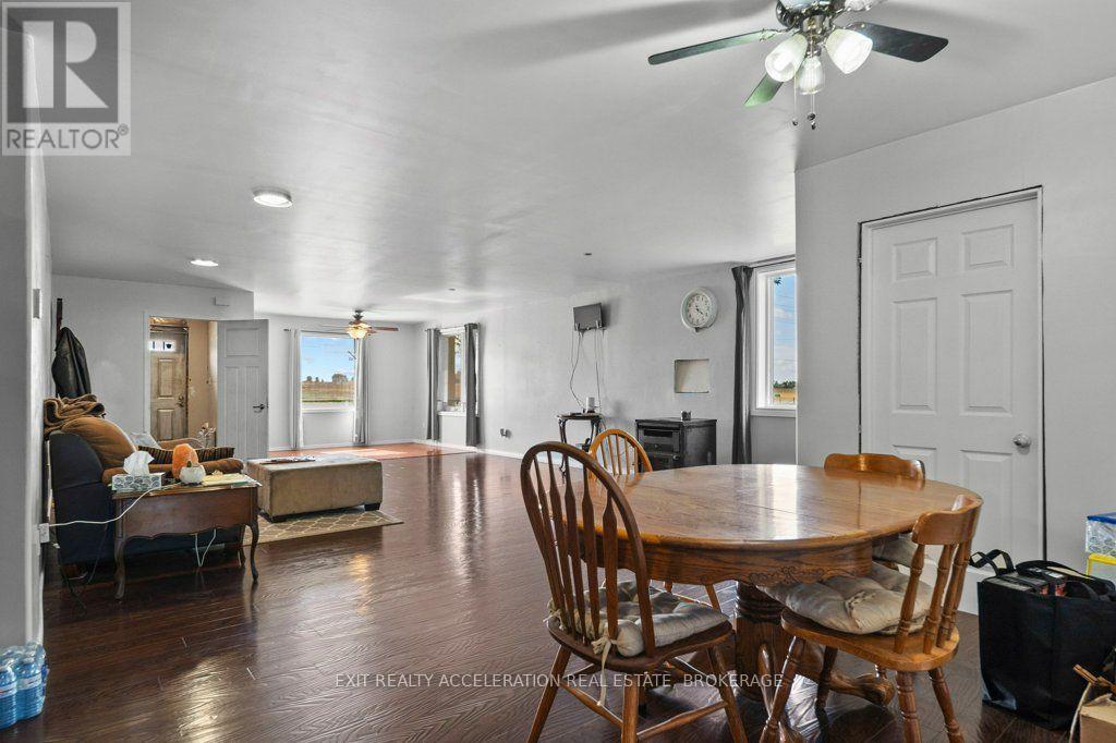 6715 COUNTY RD 2, Loyalist (Lennox and Addington - South) — photo 13