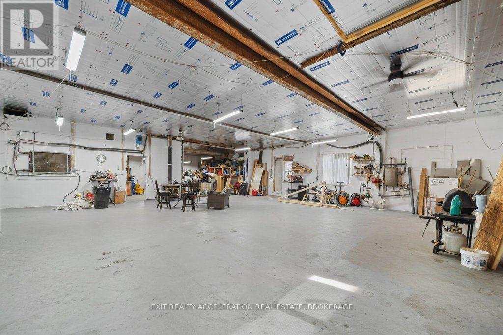 6715 COUNTY RD 2, Loyalist (Lennox and Addington - South) — photo 27