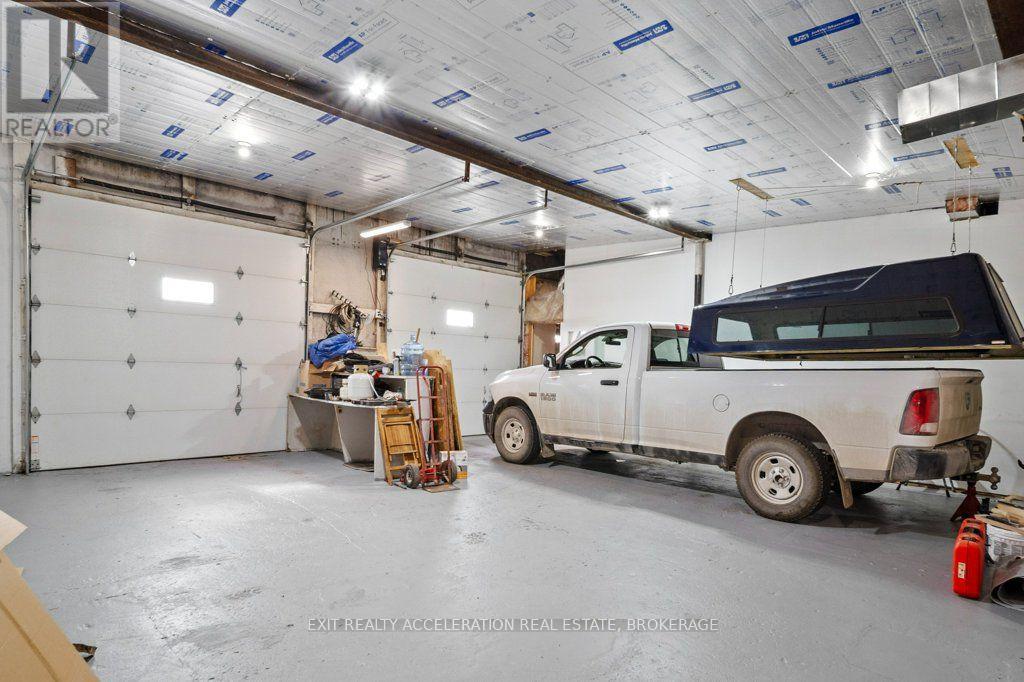 6715 COUNTY RD 2, Loyalist (Lennox and Addington - South) — photo 39