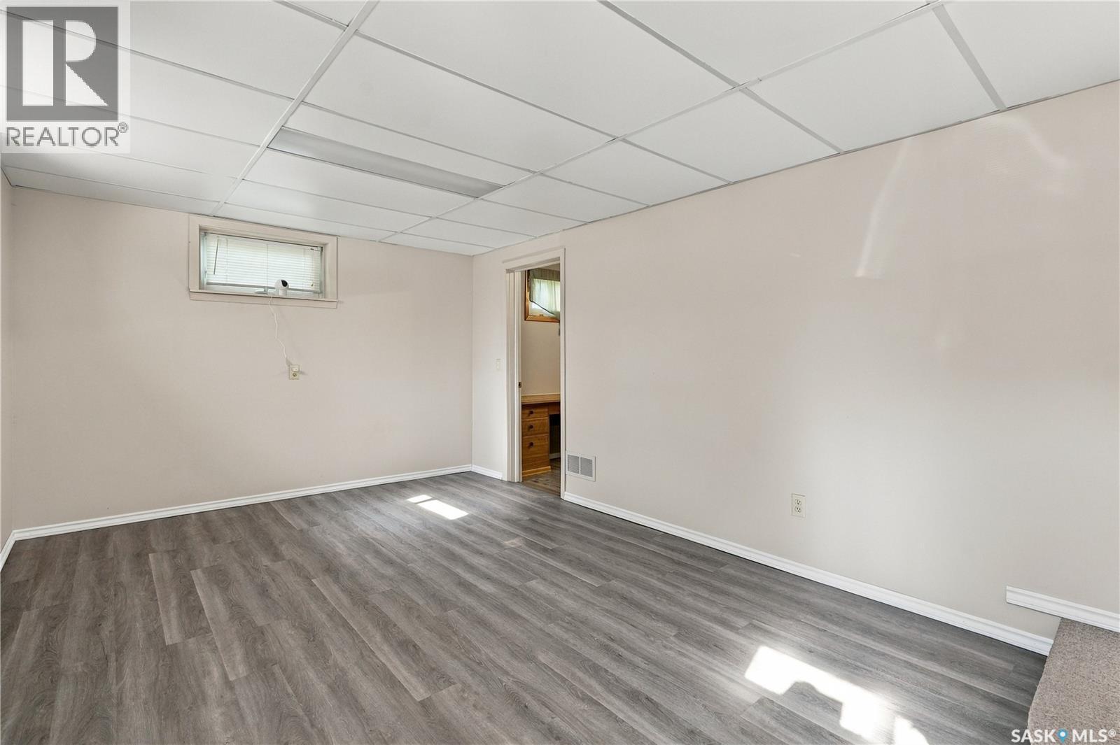 1144 2nd STREET E - 40