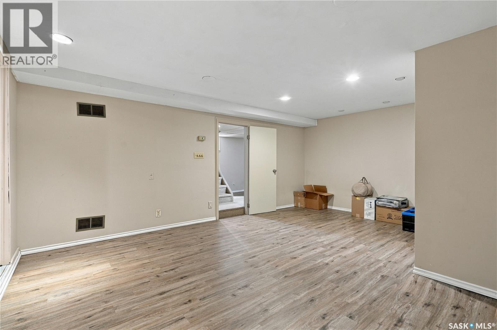 1144 2nd STREET E - Image 44