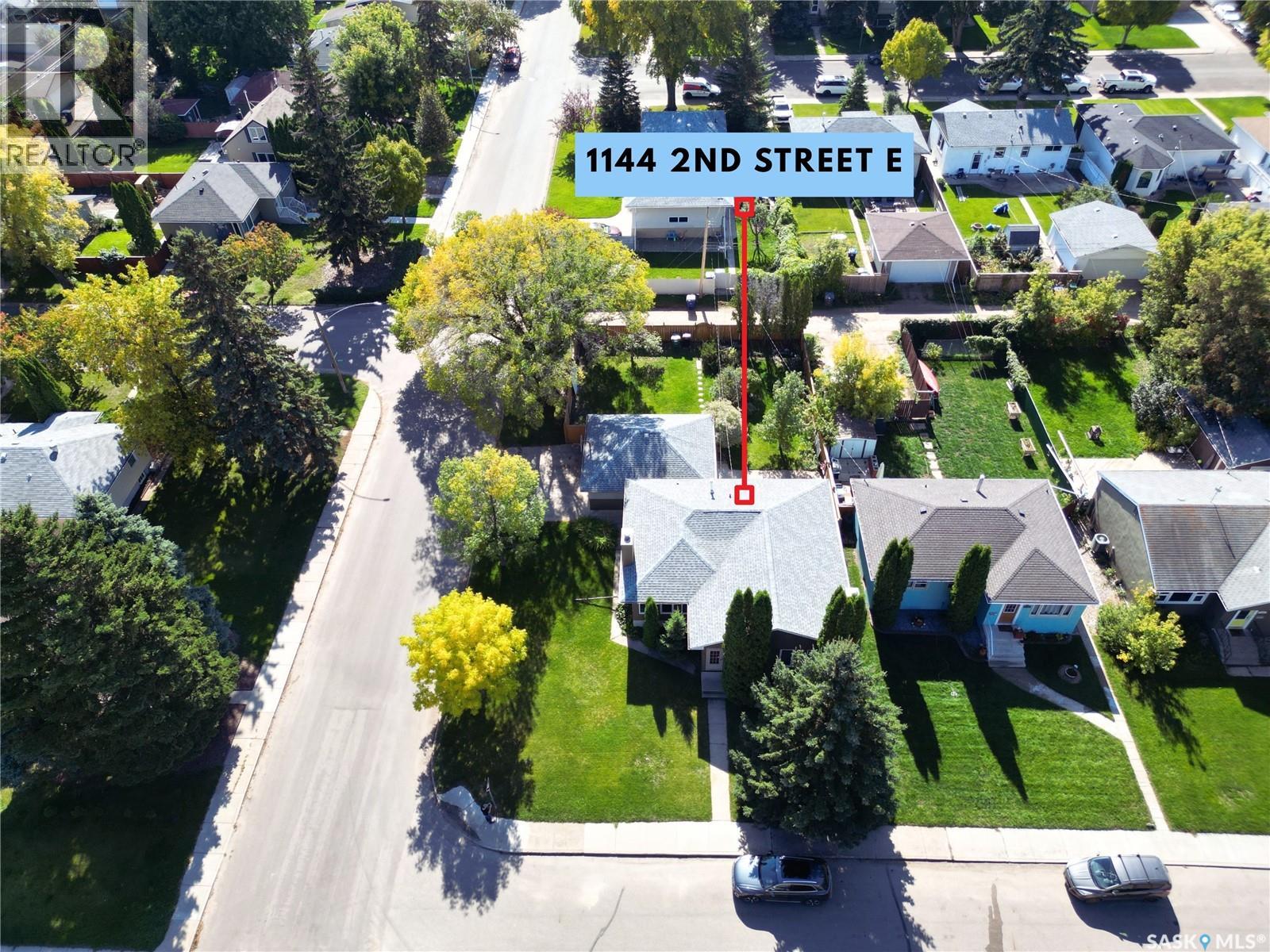 1144 2nd STREET E - 61