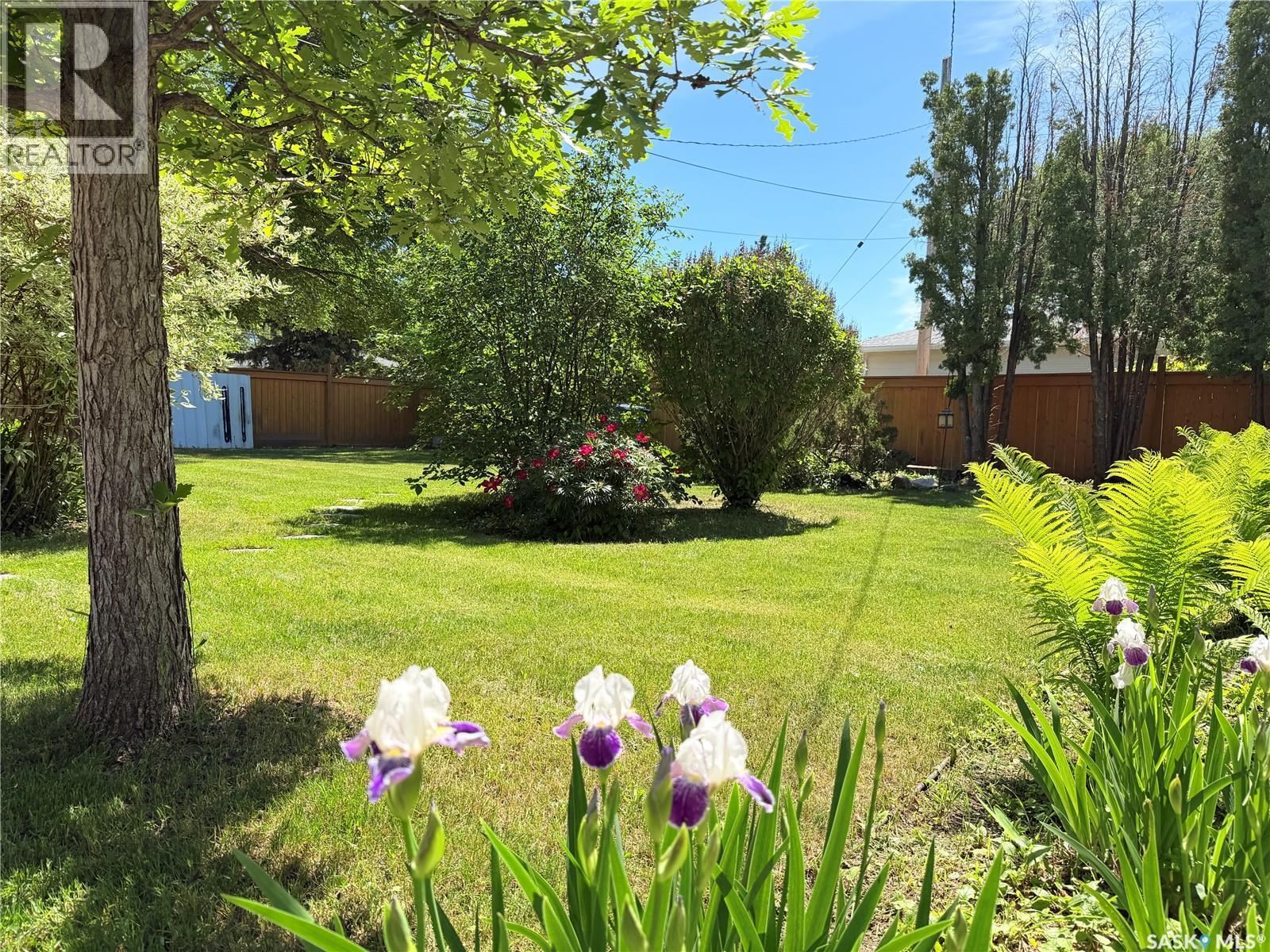 1144 2nd STREET E - Image 64