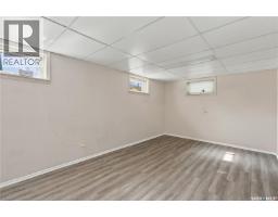 1144 2nd Street E, Saskatoon, SK S7H1R5 Photo 39
