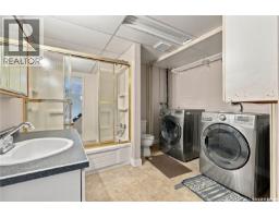 1144 2nd Street E, Saskatoon, SK S7H1R5 Photo 47