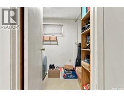 1144 2nd Street E, Saskatoon, SK S7H1R5 Photo 48