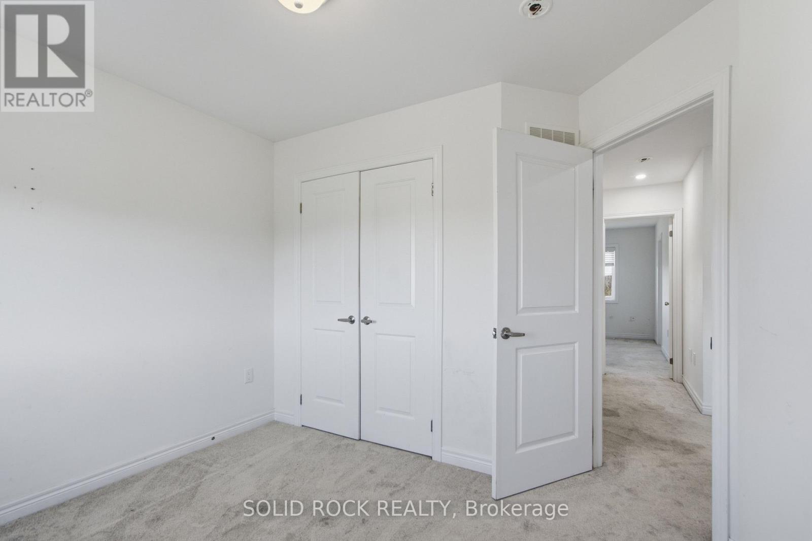37 SUMMER BREEZE DRIVE - 19