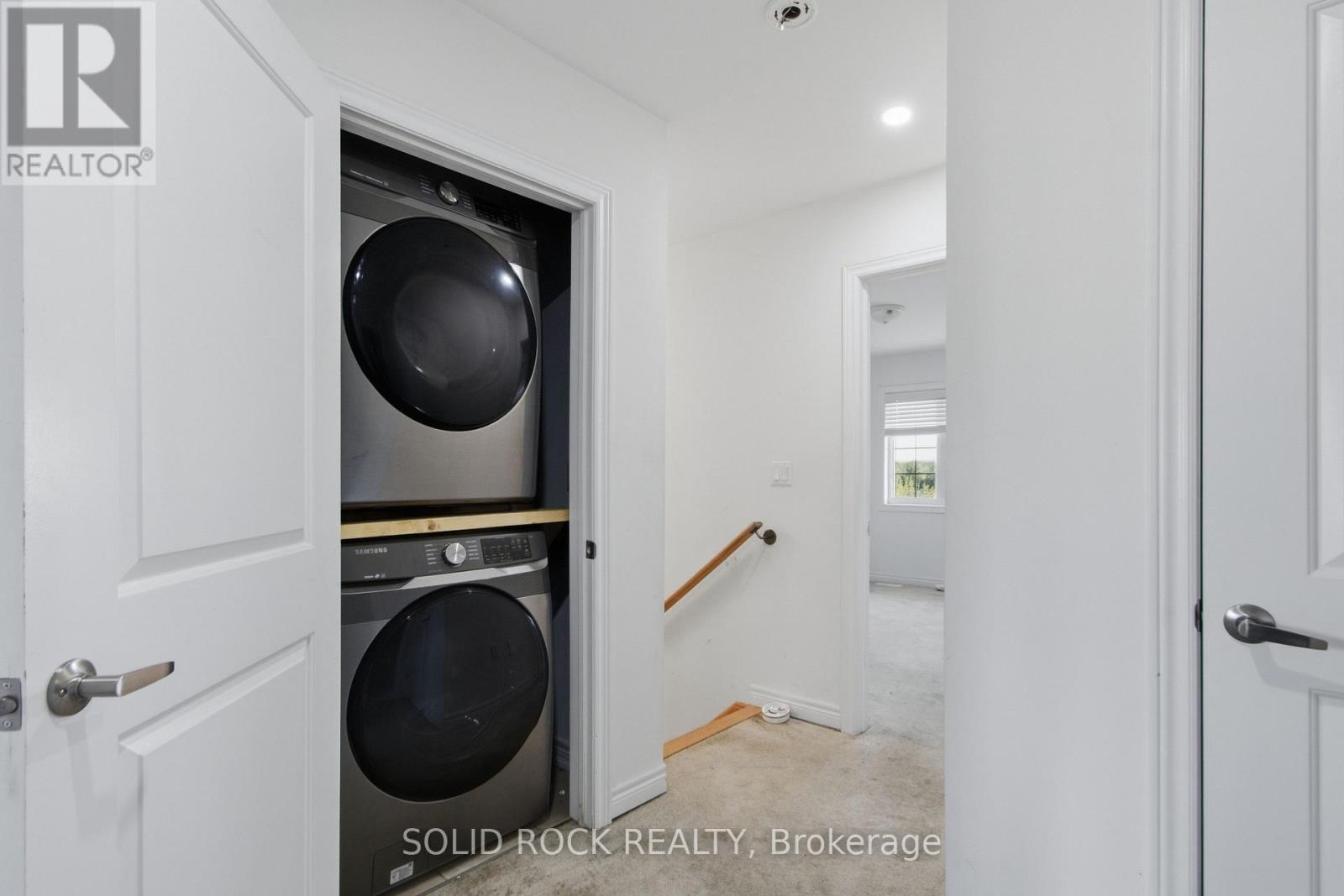 37 SUMMER BREEZE DRIVE - 23