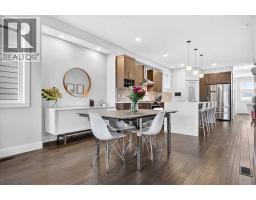 4pc Bathroom - 4656 82 Street Nw, Calgary, AB T3B2P7 Photo 14