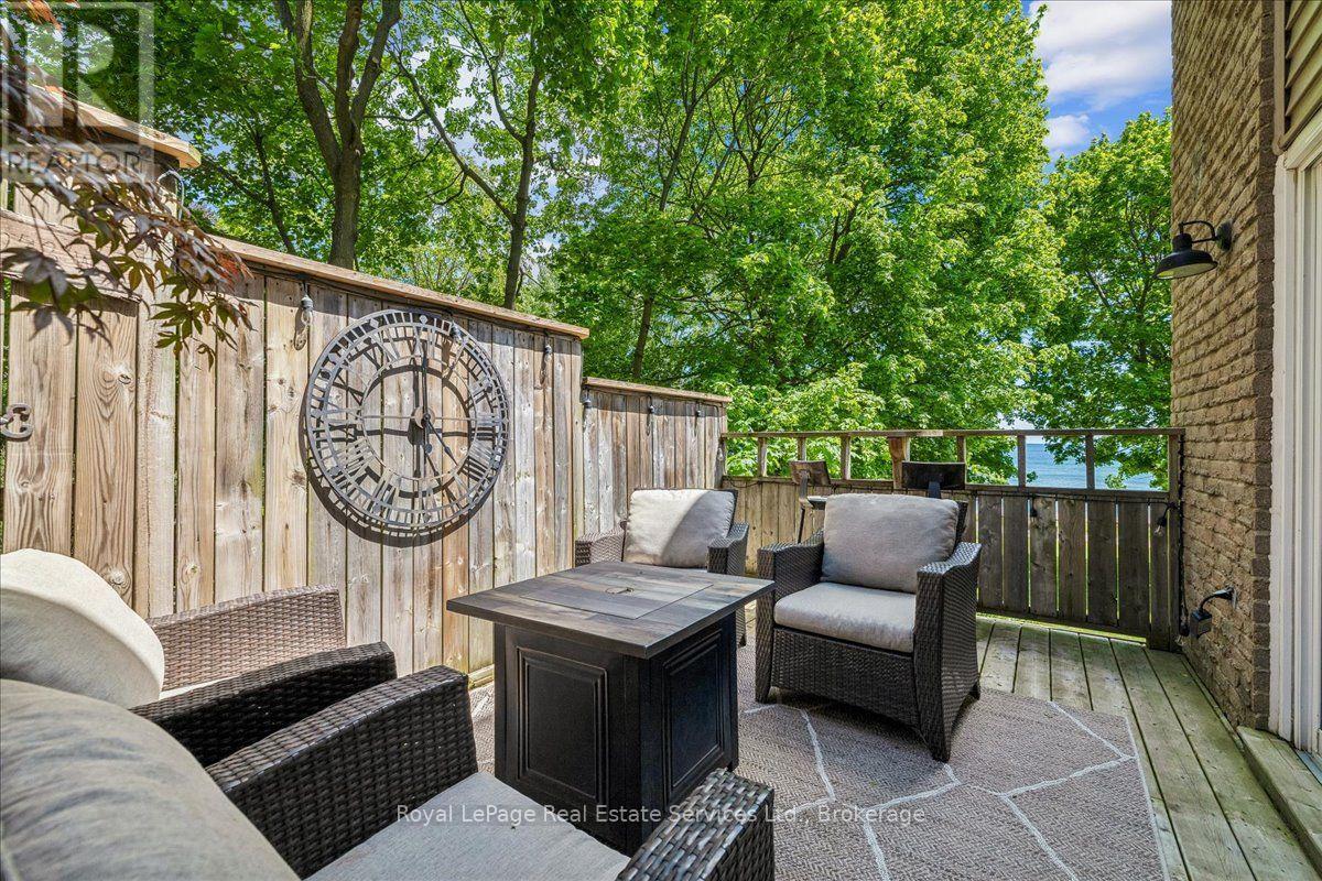 Photo of 2254 MARINE DRIVE